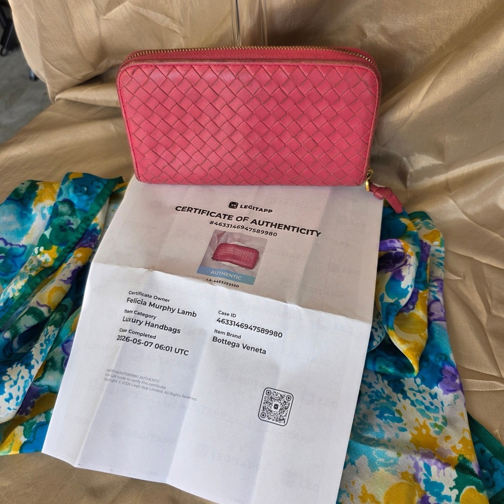Bottega Veneta Intrecciato Pink Woven Leather Zip Around Long Wallet Clutch Auth